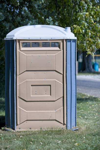 Portable Toilet Options We Offer in Midfield, AL